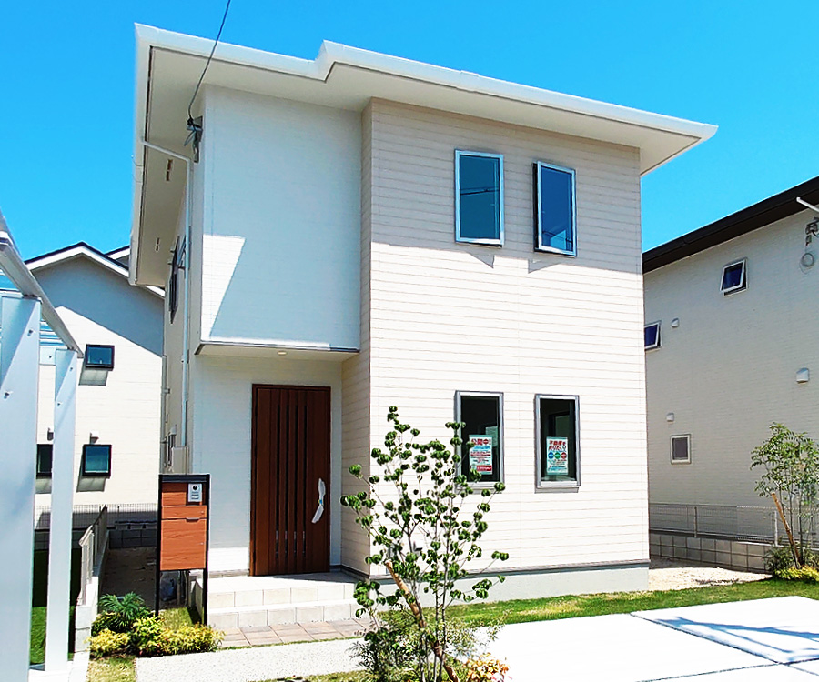 4LDK+小屋裏収納+玄関収納