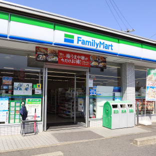 ファミリーマート 瀬戸みずの坂店